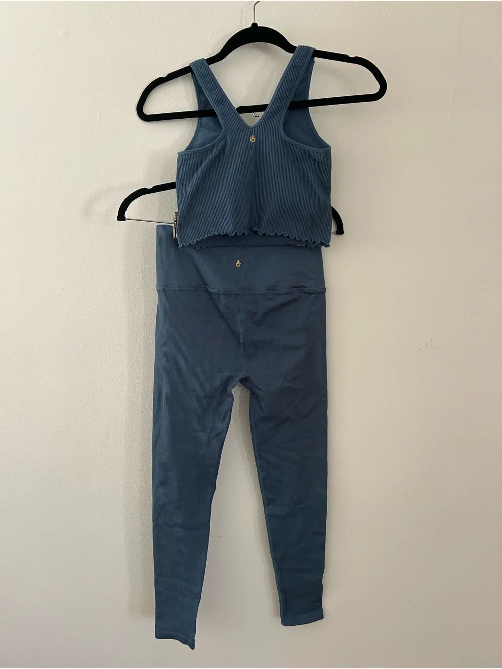 Spiritual Gangster blue ribbed Metta leggings and a matching seamless tank top S